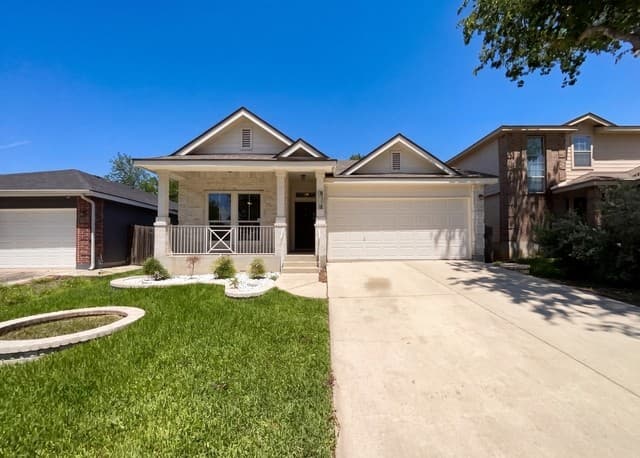 3-bedroom rental at 668 Lynx Mtn in San Antonio, TX — photo 1