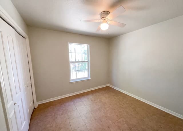 Home for sale at 236 Lawton St in San Antonio, TX — photo 4