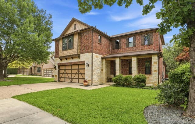 4-bedroom rental at 2714 Prague in San Antonio, TX — photo 2