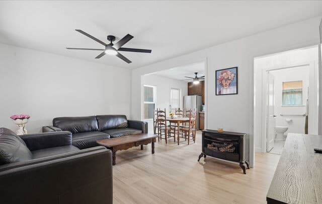 2-bedroom rental at 2311 Hiawatha in San Antonio, TX — photo 5