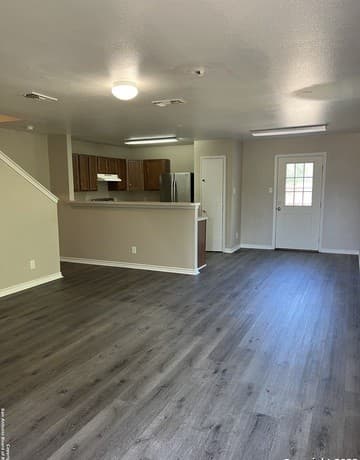 rental at 10027 Vasso Vw in Converse, TX — photo 5
