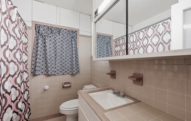 3-bedroom rental at 126 Chesswood in San Antonio, TX — photo 1