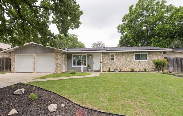 3-bedroom rental at 515 Grabo in San Antonio, TX — photo 1