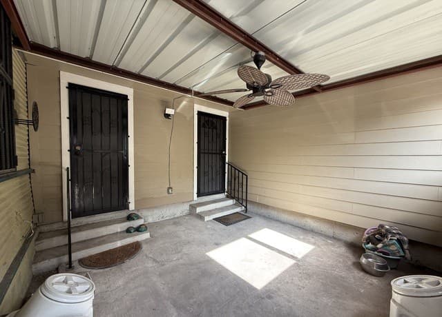1-bedroom rental at 1615 Nolan in San Antonio, TX — photo 2