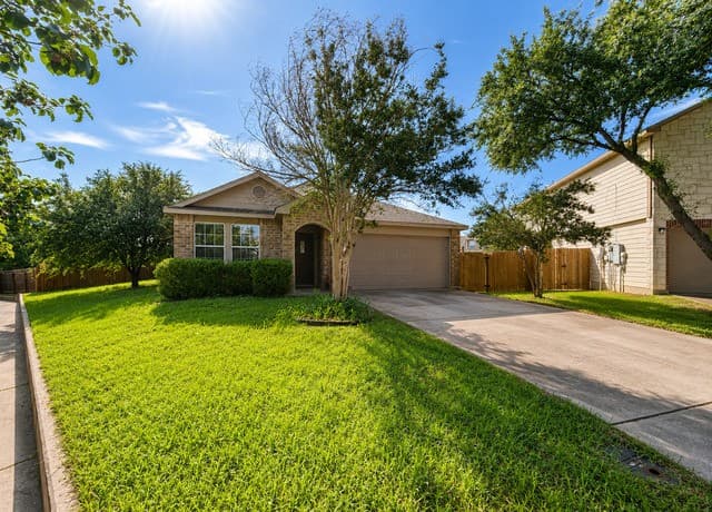 4-bedroom rental at 27006 Rustic Star in San Antonio, TX — photo 1