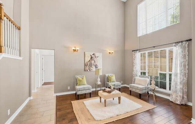 5-bedroom rental at 24219 Bear Mtn in San Antonio, TX — photo 2