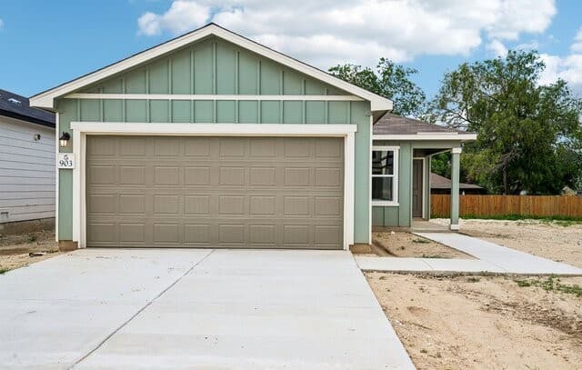 3-bedroom rental at 903 Bull Boat Ln in San Antonio, TX — photo 1