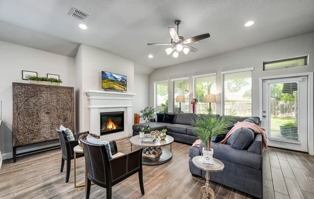 3-bedroom rental at 1109 Cadogan Squire in San Antonio, TX — photo 4