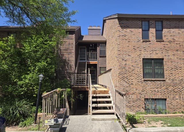 2-bedroom rental at 4212 Medical Unit 903 in San Antonio, TX — photo 1