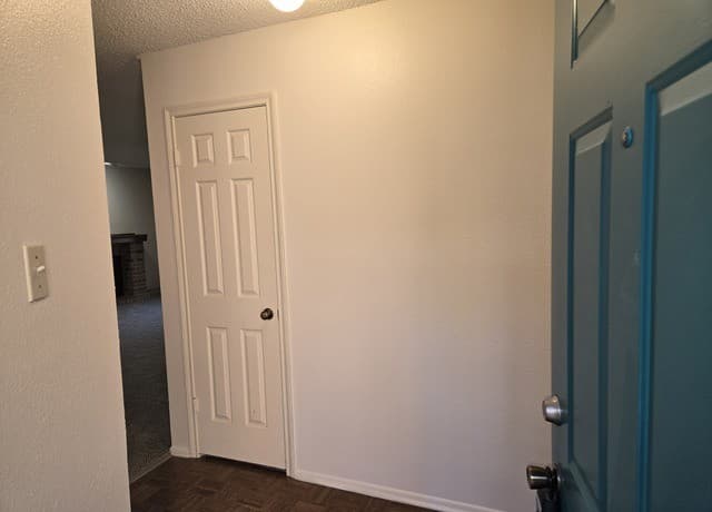 2-bedroom rental at 4212 Medical Unit 903 in San Antonio, TX — photo 3