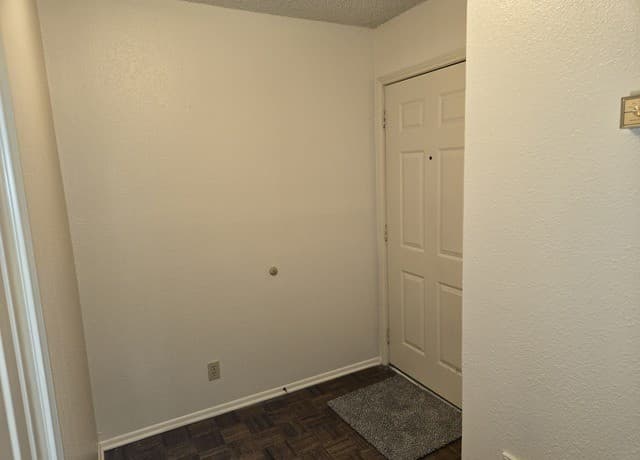 2-bedroom rental at 4212 Medical Unit 903 in San Antonio, TX — photo 4