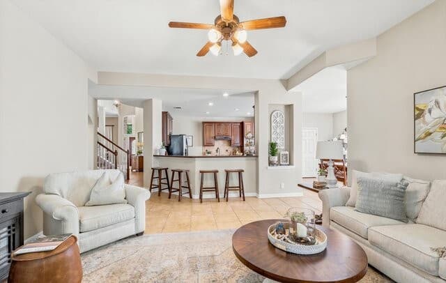 5-bedroom rental at 1531 Heavens Peak in San Antonio, TX — photo 1