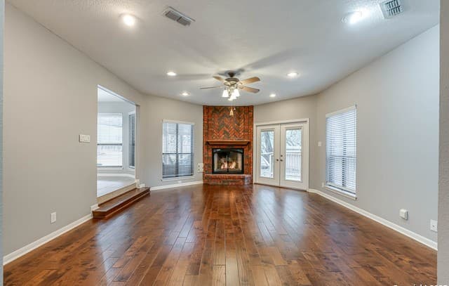 4-bedroom rental at 8743 Paseo Oaks in San Antonio, TX — photo 3