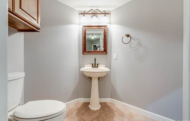 4-bedroom rental at 8743 Paseo Oaks in San Antonio, TX — photo 4