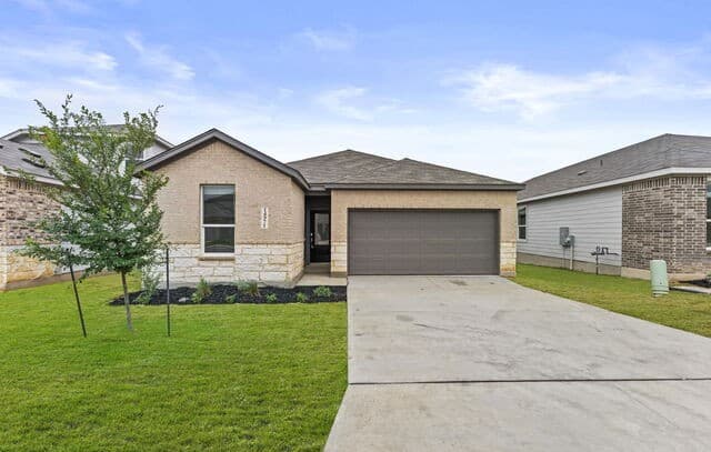 3-bedroom rental at 14971 Taradeau in San Antonio, TX — photo 1