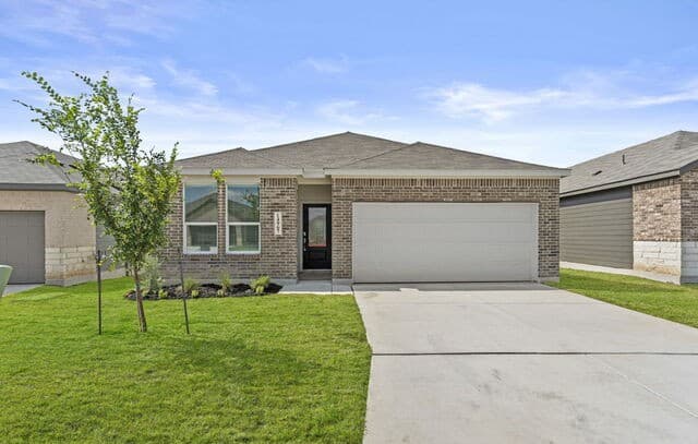 3-bedroom rental at 14967 Taradeau in San Antonio, TX — photo 1