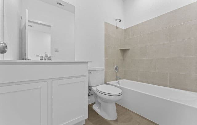 3-bedroom rental at 14967 Taradeau in San Antonio, TX — photo 5