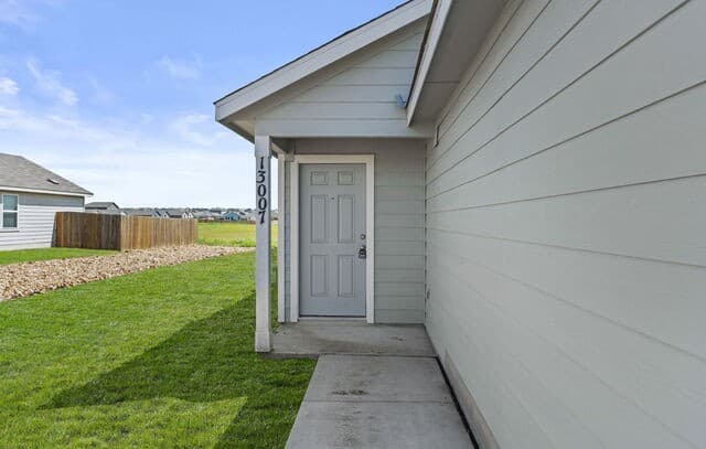 4-bedroom rental at 13007 Chinali Springs in St Hedwig, TX — photo 3
