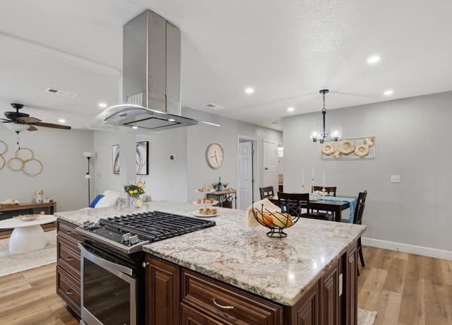 4-bedroom rental at 518 Fitch St in San Antonio, TX — photo 4