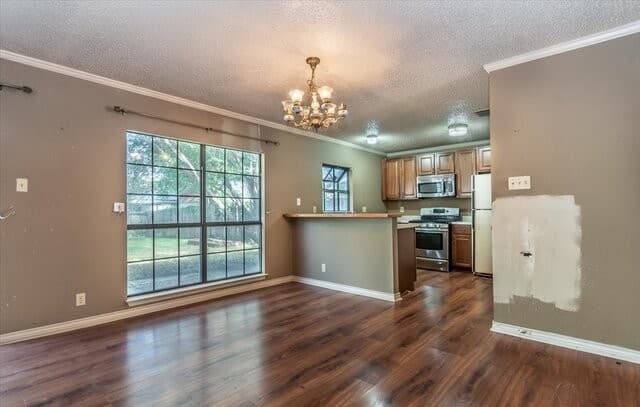 3-bedroom rental at 11207 Prairie Springs Dr in San Antonio, TX — photo 4