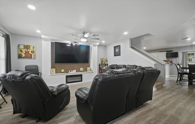 3-bedroom rental at 6322 Lake Superior St in San Antonio, TX — photo 2