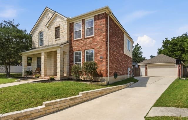4-bedroom rental at 2703 Lilac Ct in San Antonio, TX — photo 2