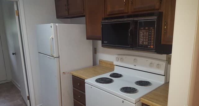 2-bedroom rental at 320 Station St Unit 101 in Converse, TX — photo 4