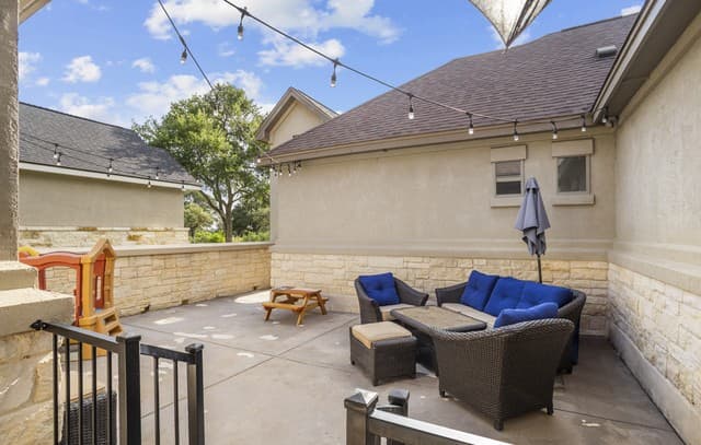 Home for sale at 522 Carriage House Unit # 43 in Spring Branch, TX — photo 5
