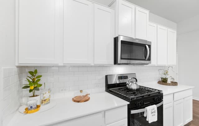 4-bedroom rental at 21066 Watercourse Way in San Antonio, TX — photo 1