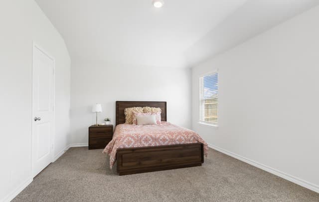 4-bedroom rental at 21066 Watercourse Way in San Antonio, TX — photo 4