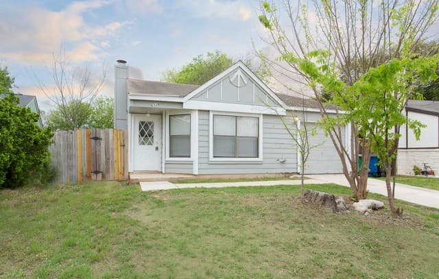 3-bedroom rental at 6339 Village Clb in San Antonio TX