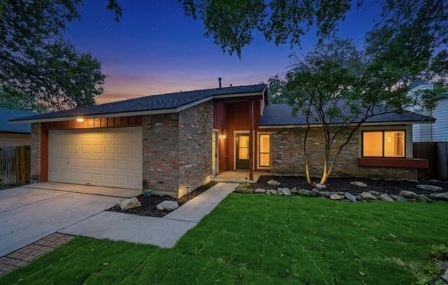 3-bedroom rental at 9475 Brushy Point in San Antonio, TX — photo 3