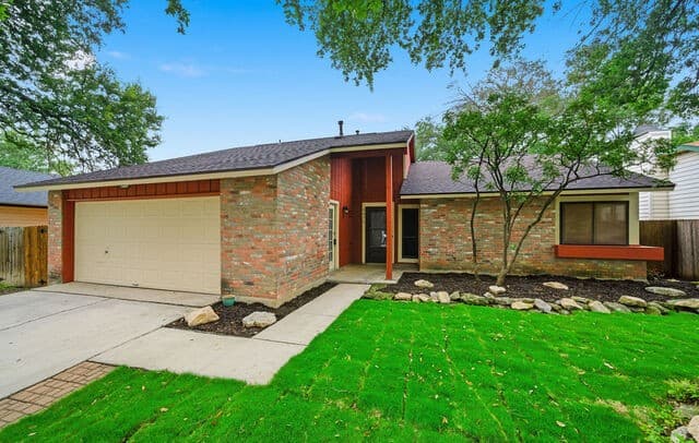 3-bedroom rental at 9475 Brushy Point in San Antonio, TX — photo 4
