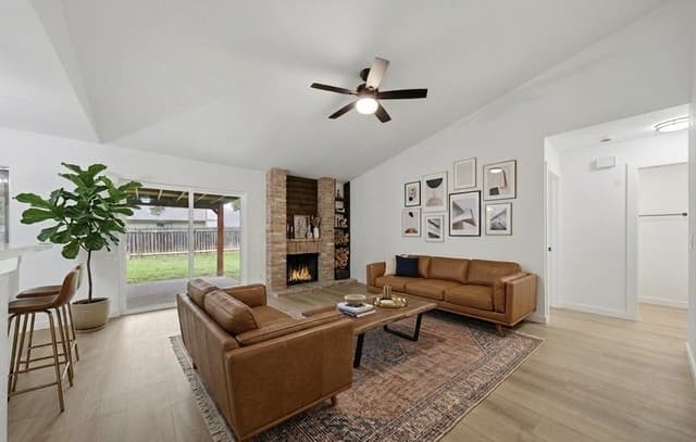 3-bedroom rental at 9475 Brushy Point in San Antonio, TX — photo 5