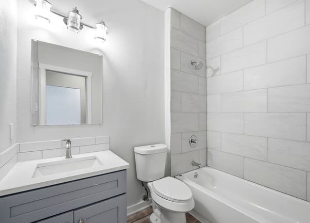 3-bedroom rental at 452 Gulf in San Antonio, TX — photo 5