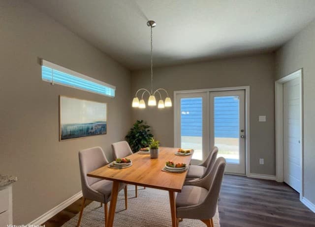 3-bedroom rental at 2075 Silver Oaks Dr Unit 6 in San Antonio, TX — photo 3
