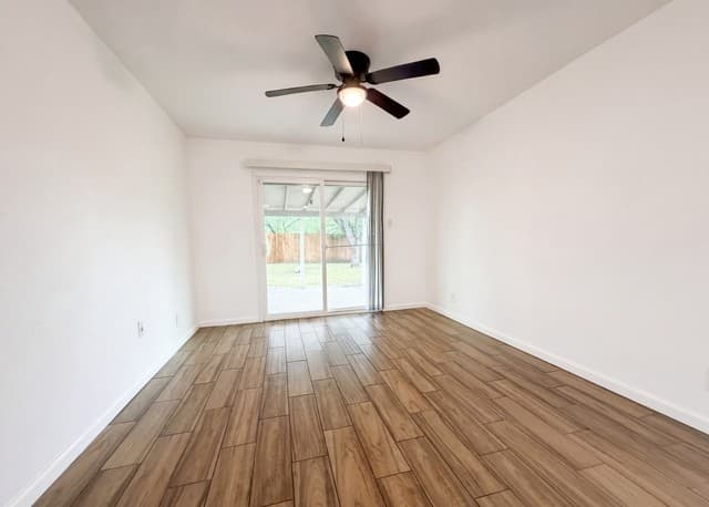 4-bedroom rental at 3702 Autumn Ln in San Antonio, TX — photo 3
