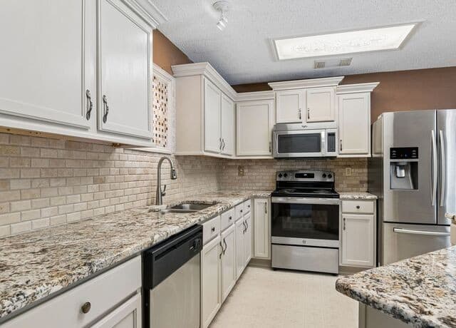 Home for sale at 2138 Encanto Ridge in San Antonio, TX — photo 2