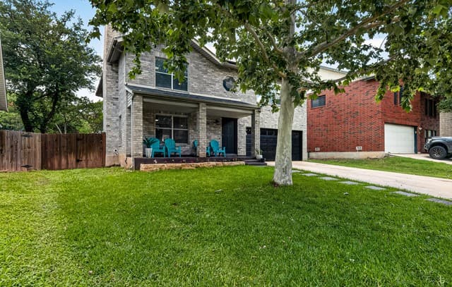 4-bedroom rental at 17507 Emerald Canyon Dr in San Antonio, TX — photo 2