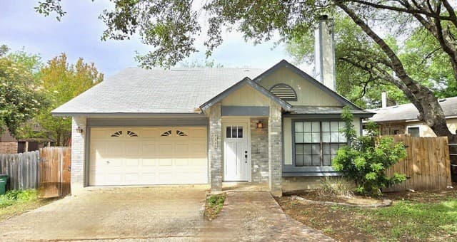 3-bedroom rental at 7339 Bluestone in San Antonio, TX — photo 1