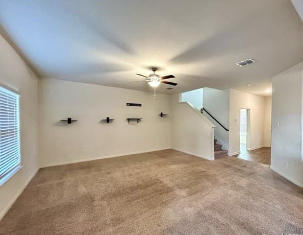 4-bedroom rental at 15114 N Harbor Landing in Von Ormy, TX — photo 3