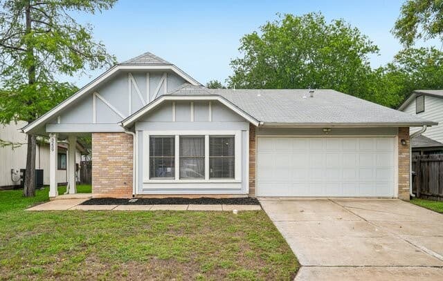 4-bedroom rental at 3239 Coral Grove Dr in San Antonio, TX — photo 2