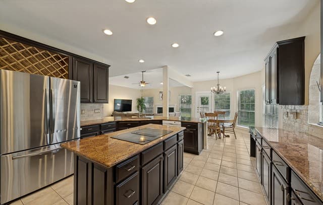 4-bedroom rental at 6 Rossridge in San Antonio, TX — photo 3