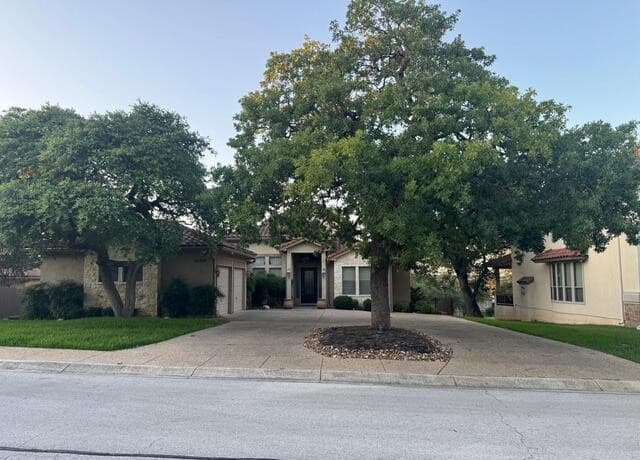 4-bedroom rental at 25346 Estancia Cir in San Antonio, TX — photo 1