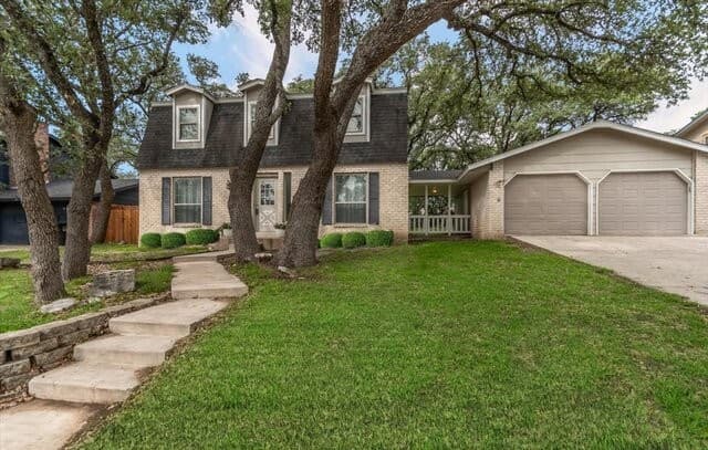 3-bedroom rental at 2114 Oak Wild St in San Antonio, TX — photo 1