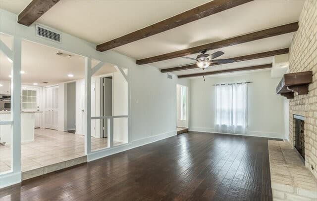 3-bedroom rental at 2114 Oak Wild St in San Antonio, TX — photo 5