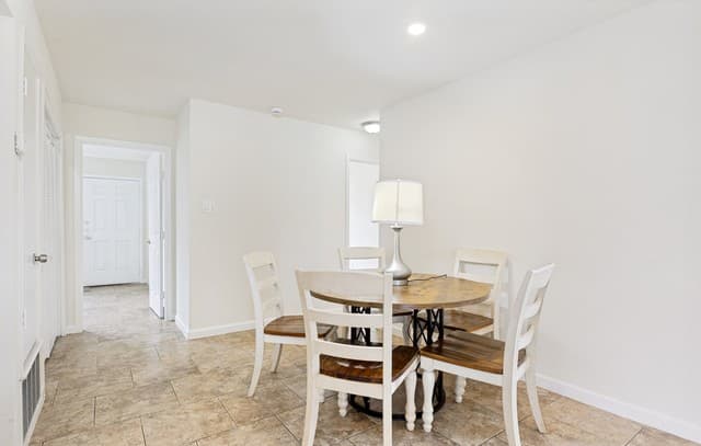 2-bedroom rental at 603 Oak Park Dr Unit 603 in Boerne, TX — photo 5