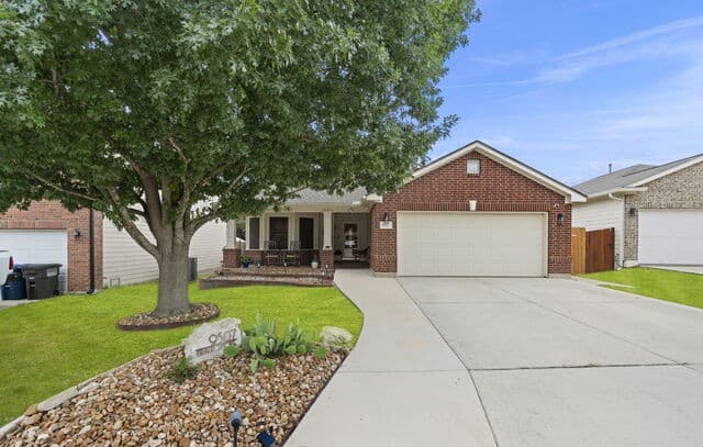 3-bedroom rental at 9507 Braun Shore in San Antonio, TX — photo 2