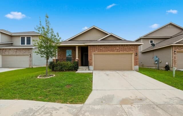 4-bedroom rental at 4606 Acclaim Ct in San Antonio, TX — photo 3