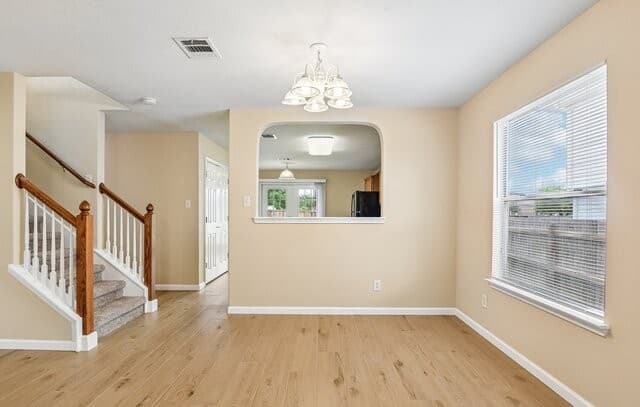 4-bedroom rental at 6947 Cutting Crk in San Antonio, TX — photo 5